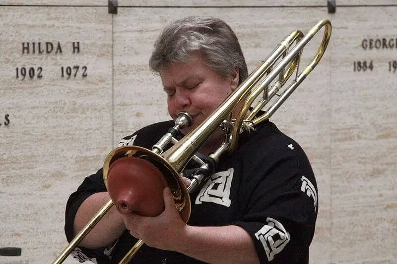 FEMALE TROMBONE PLAYERS