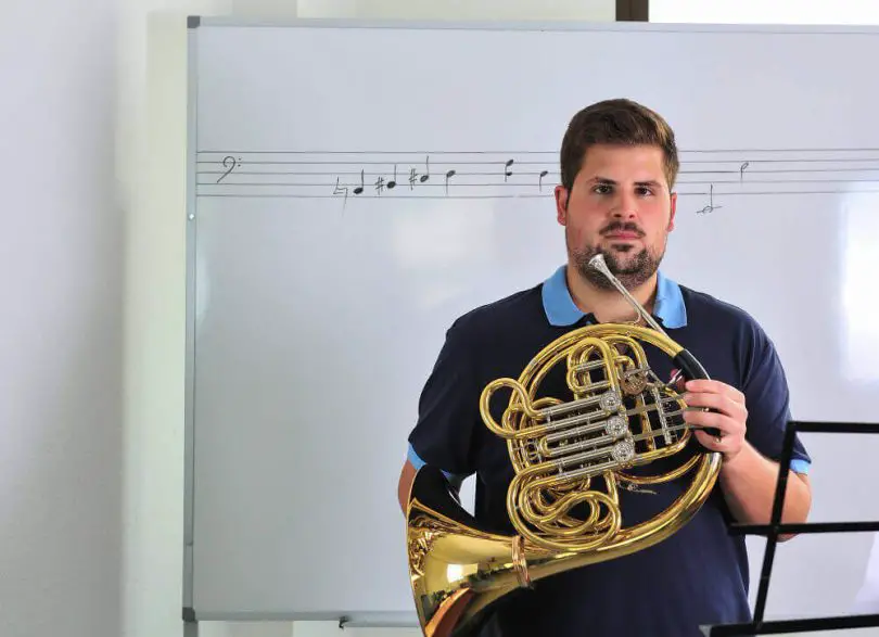 is the french horn difficult