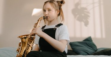Learning Saxophone by Yourself